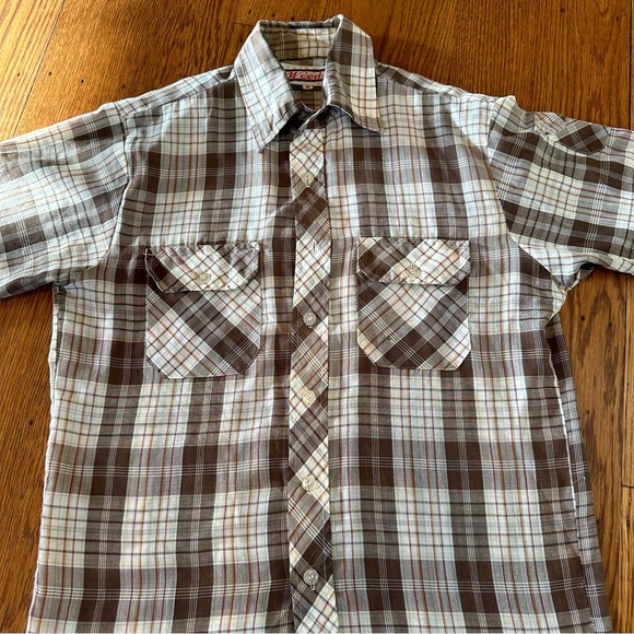VINTAGE WEEDS BUTTON DOWN SHORT SLEEVE SHIRT MENS SMALL KHAKI/TAN/BROWN/RED - Picture 8 of 10
